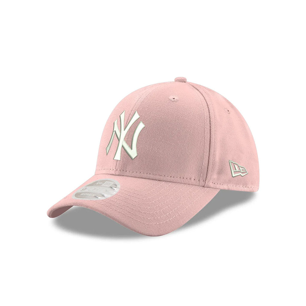 Womens New York Yankees 9Forty