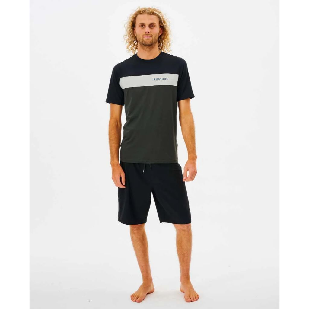 Undertow Short Sleeve Rashie