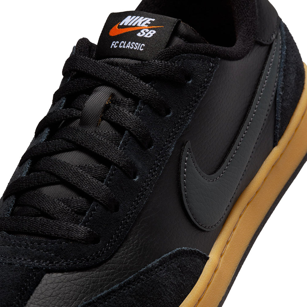 Nike SB FC Classic