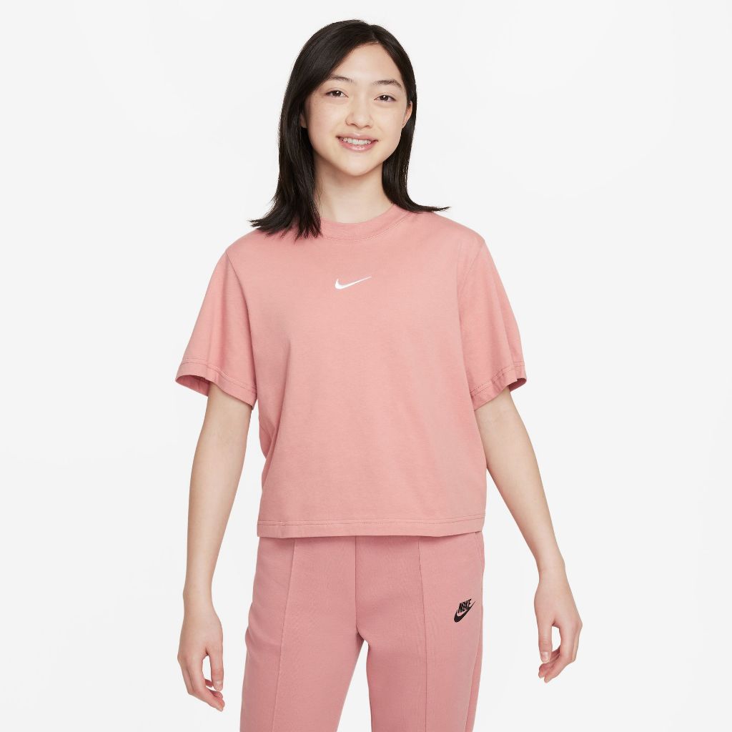 Nike Sportswear Older Girls T-Shirt