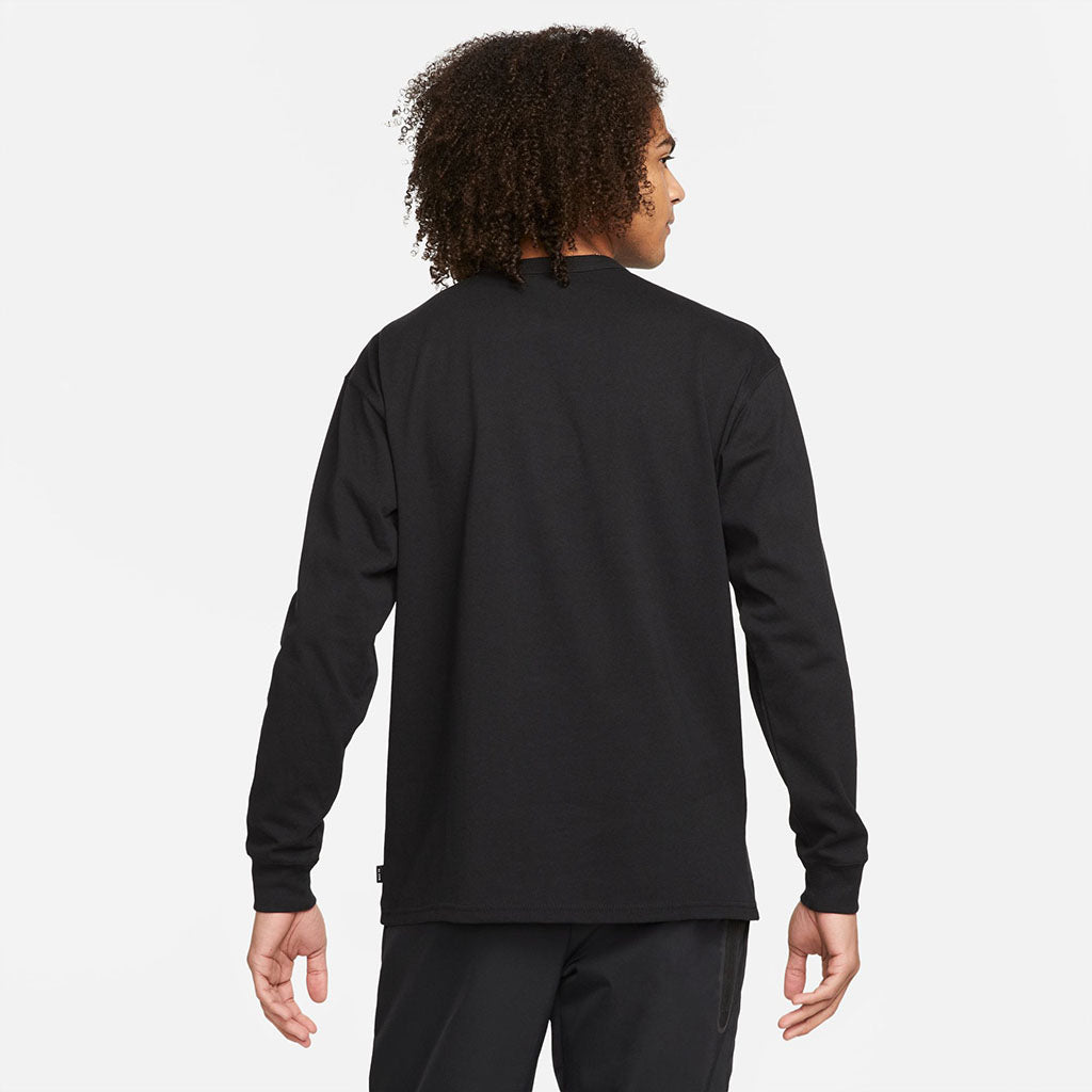 Nike Sportswear Premium Essentials Long Sleeve Tee