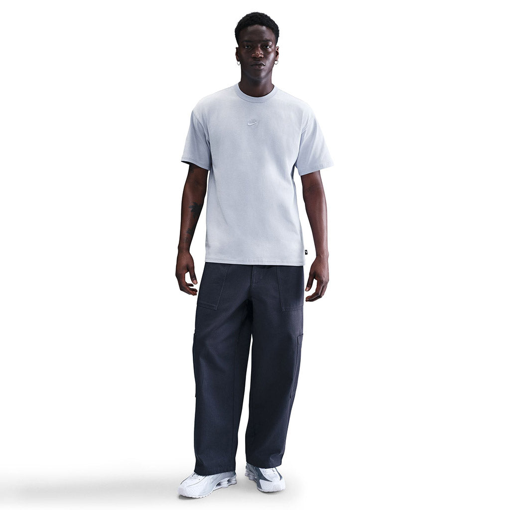 Nike Sportswear Premium Essentials