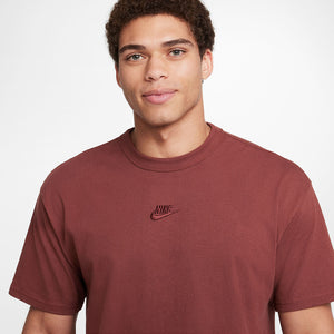 Nike Sportswear Premium Essentials Tee