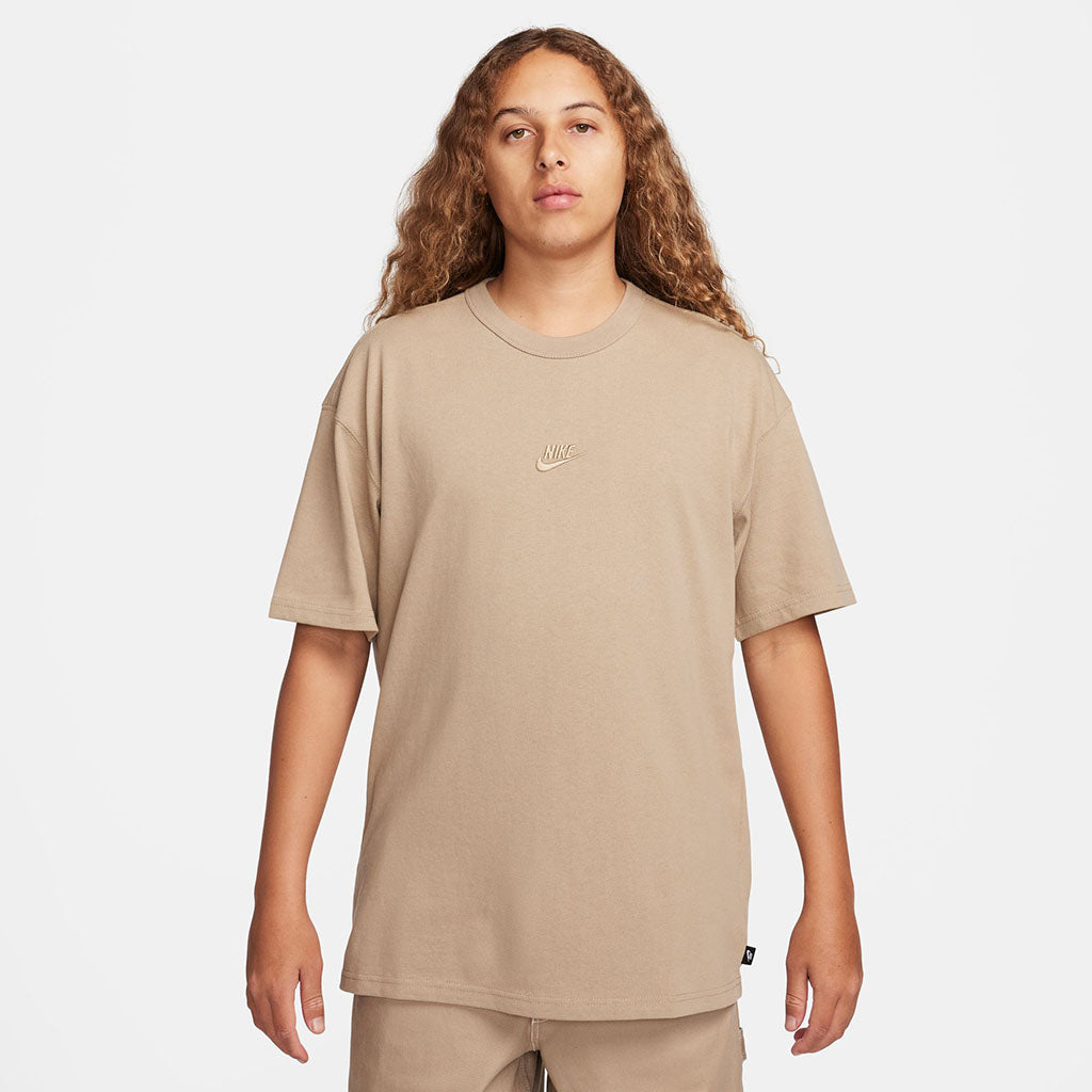 Nike Sportswear Premium Essentials T-Shirt