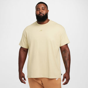 Nike Sportswear Premium Essentials Tee