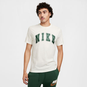 Nike Sportswear Club Tee