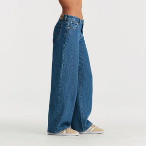 Low Slouch Jean