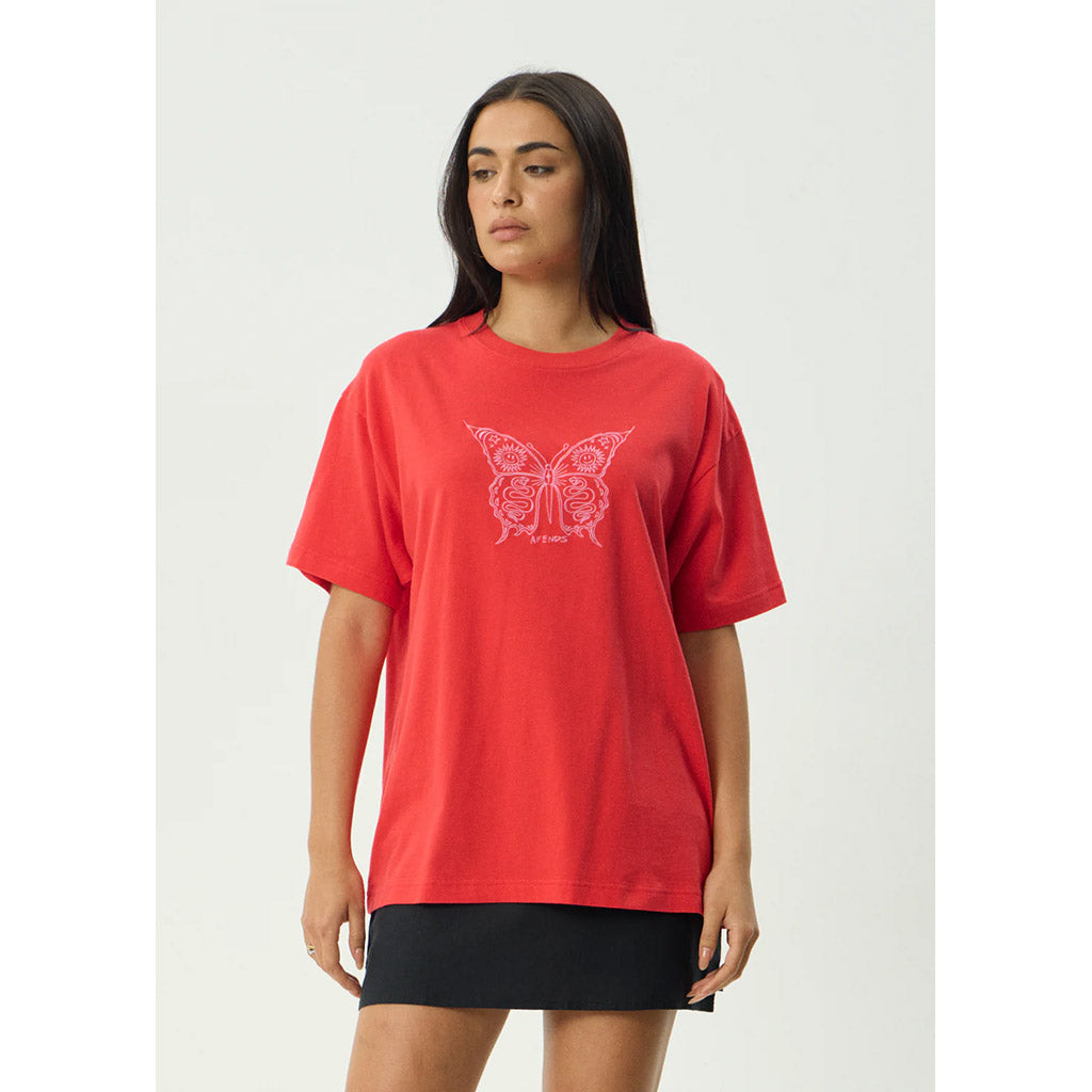 Fly Away Oversized Tee