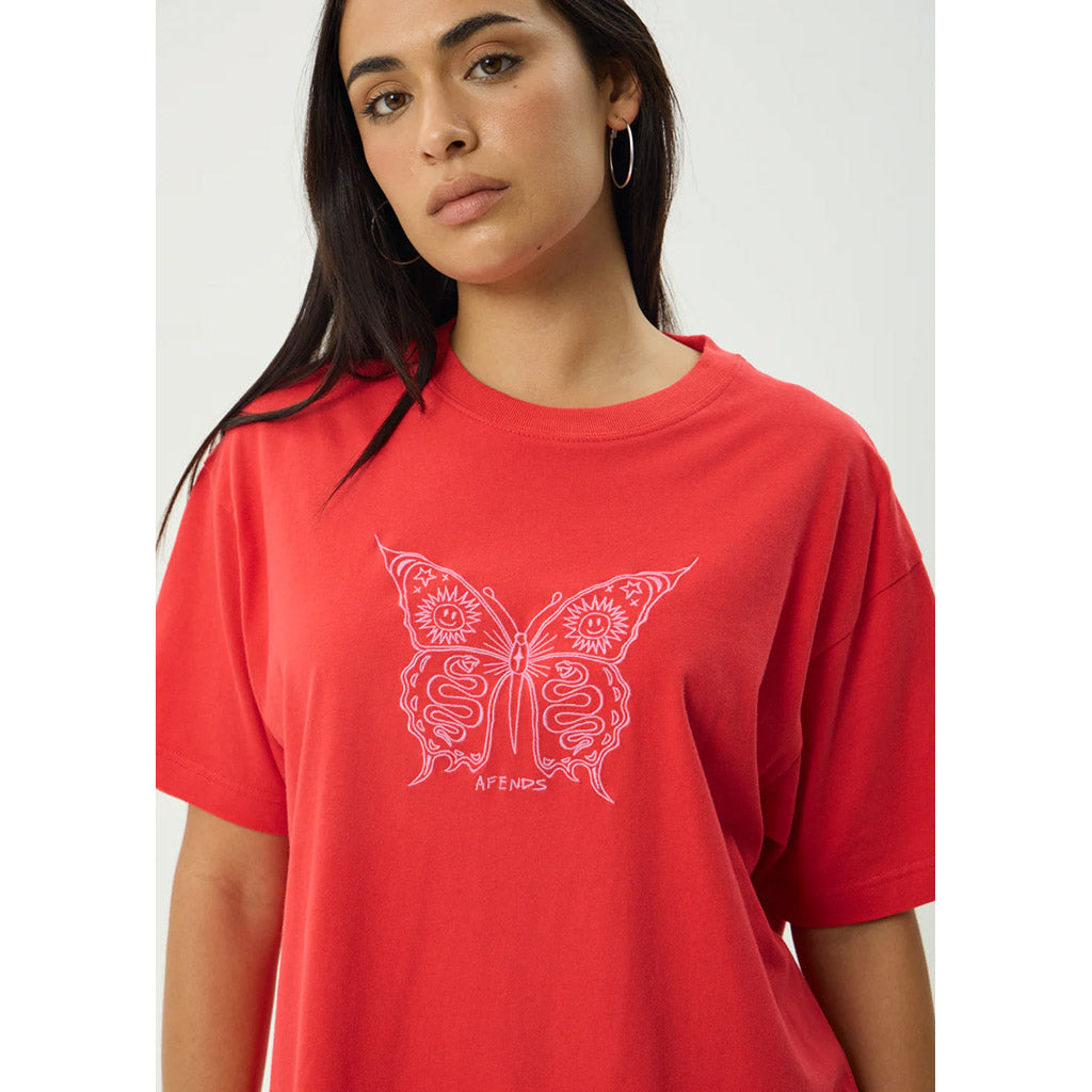 Fly Away Oversized Tee