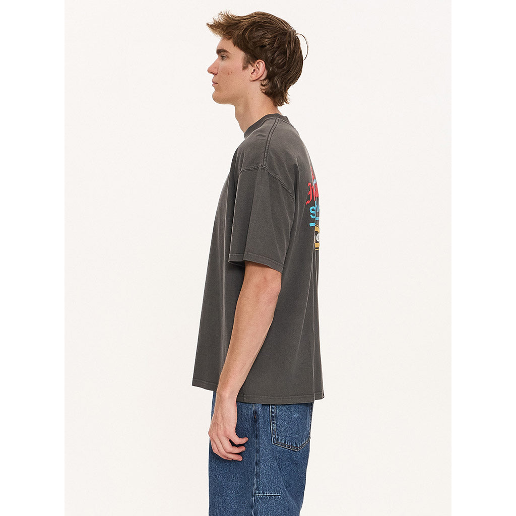 Bueno Bueno Bueno Oversize Fit T-Shirt