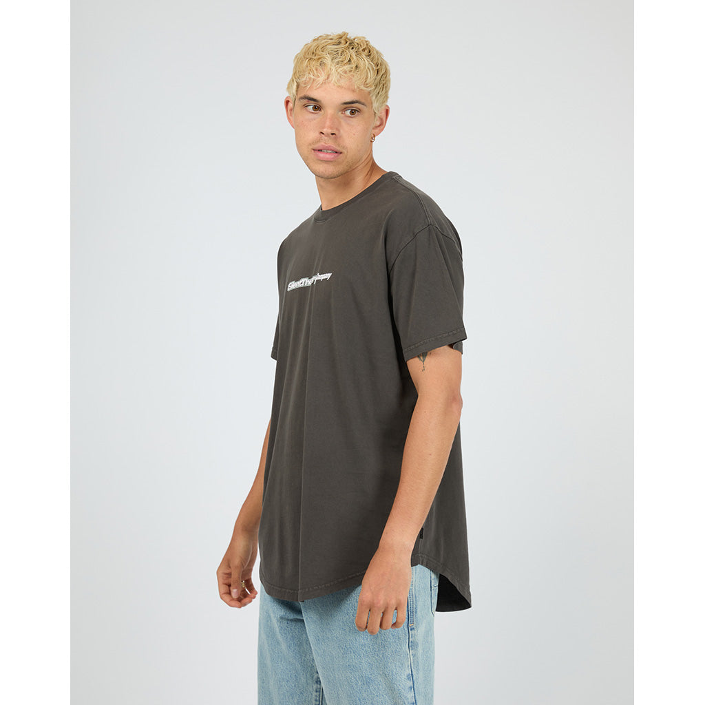 Raider Scoop Tee