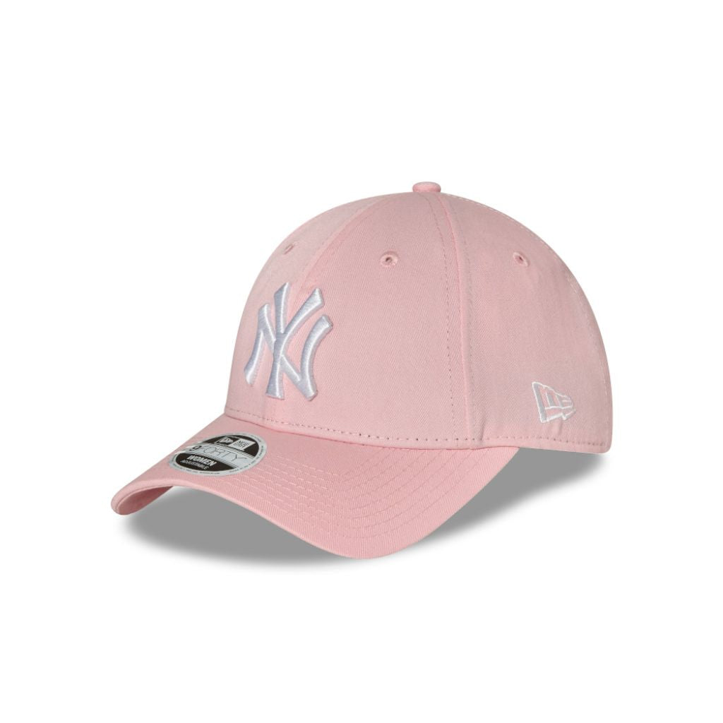 Womens New York Yankees 9Forty