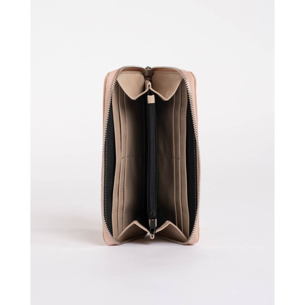 Essence Zip Around Wallet