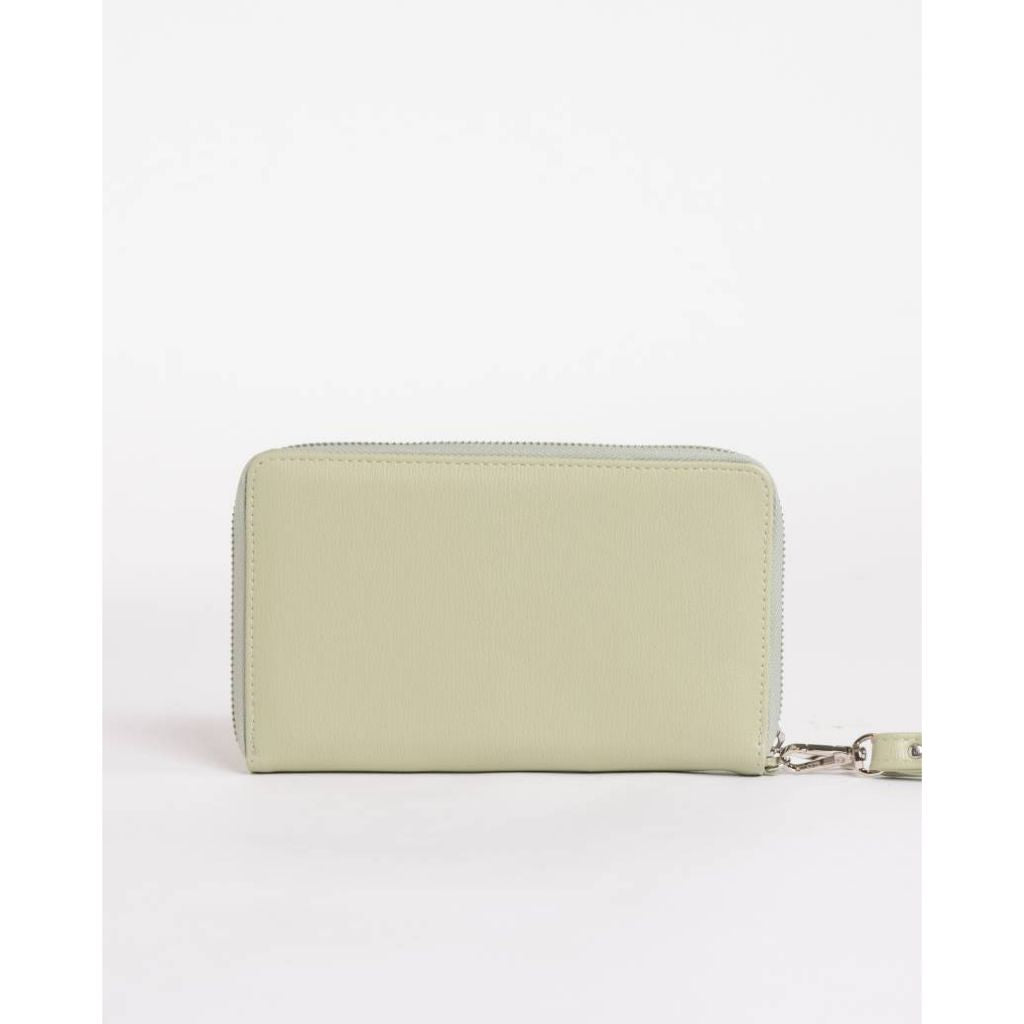 Madison Travel Wallet