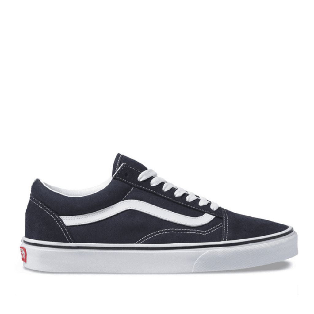 Vans old skool hotsell black and white outfit